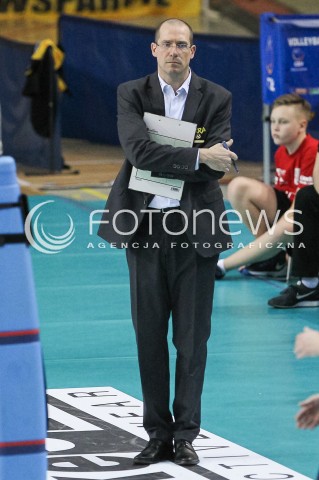  04.02.2018 RZESZOW <br />SIATKOWKA PLUSLIGA 2017/2018 MEN VOLLEYBALL POLAND POLISH PLUS LIGA LEAGUE SEASON 2017/2018 <br />MECZ ASSECO RESOVIA RZESZOW - PGE SKRA BELCHATOW <br />N/Z ROBERTO PIAZZA - I TRENER ( HEAD COACH ) SYLWETKA <br /> 