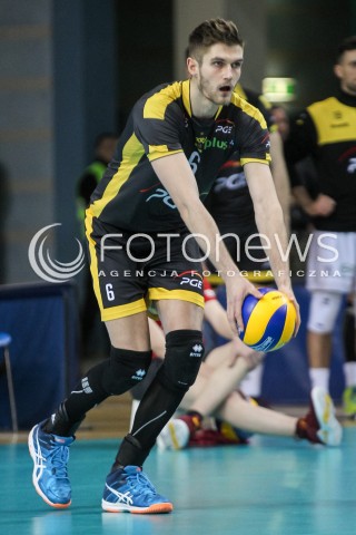 04.02.2018 RZESZOW <br />SIATKOWKA PLUSLIGA 2017/2018 MEN VOLLEYBALL POLAND POLISH PLUS LIGA LEAGUE SEASON 2017/2018 <br />MECZ ASSECO RESOVIA RZESZOW - PGE SKRA BELCHATOW <br />N/Z KAROL KLOS SYLWETKA <br /> 