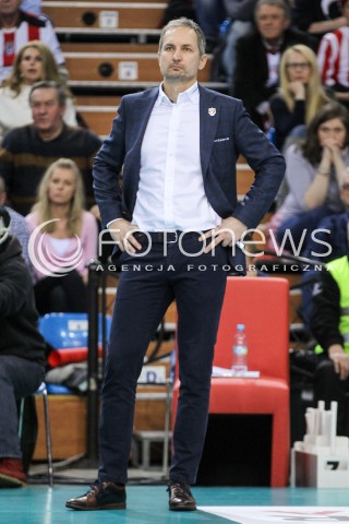  04.02.2018 RZESZOW <br />SIATKOWKA PLUSLIGA 2017/2018 MEN VOLLEYBALL POLAND POLISH PLUS LIGA LEAGUE SEASON 2017/2018 <br />MECZ ASSECO RESOVIA RZESZOW - PGE SKRA BELCHATOW <br />N/Z ANDRZEJ KOWAL - I TRENER ( HEAD COACH ) SYLWETKA <br /> 