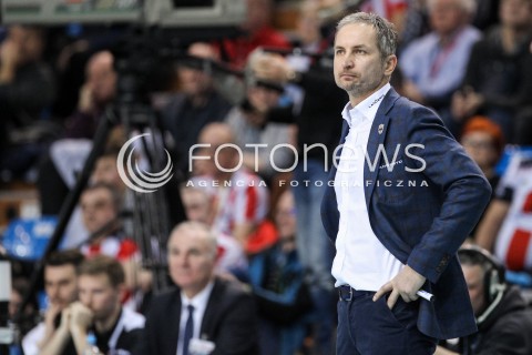  04.02.2018 RZESZOW <br />SIATKOWKA PLUSLIGA 2017/2018 MEN VOLLEYBALL POLAND POLISH PLUS LIGA LEAGUE SEASON 2017/2018 <br />MECZ ASSECO RESOVIA RZESZOW - PGE SKRA BELCHATOW <br />N/Z ANDRZEJ KOWAL - I TRENER ( HEAD COACH ) SYLWETKA <br /> 
