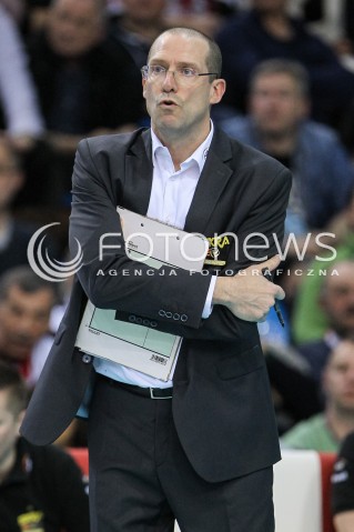  04.02.2018 RZESZOW <br />SIATKOWKA PLUSLIGA 2017/2018 MEN VOLLEYBALL POLAND POLISH PLUS LIGA LEAGUE SEASON 2017/2018 <br />MECZ ASSECO RESOVIA RZESZOW - PGE SKRA BELCHATOW <br />N/Z ROBERTO PIAZZA - I TRENER ( HEAD COACH ) SYLWETKA <br /> 