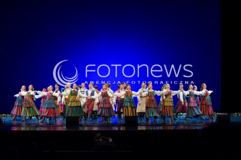  05.02.2018 WARSZAWA TEATR WIELKI<br />UDZIAL PARY PREZYDENCKIEJ W KONCERCIE MAZOWSZE NIEPODLEGLEJ<br />N/Z TANCERZE ZESPOLU MAZOWSZE ZESPOL MAZOWSZE<br /> 