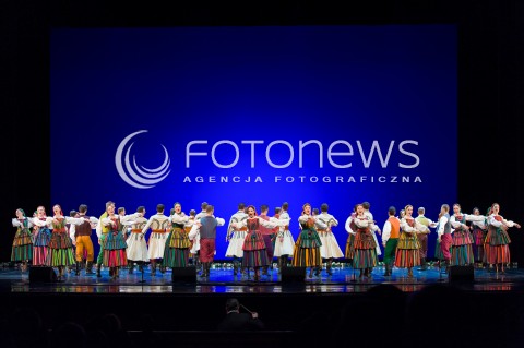  05.02.2018 WARSZAWA TEATR WIELKI<br />UDZIAL PARY PREZYDENCKIEJ W KONCERCIE MAZOWSZE NIEPODLEGLEJ<br />N/Z TANCERZE ZESPOLU MAZOWSZE ZESPOL MAZOWSZE<br /> 