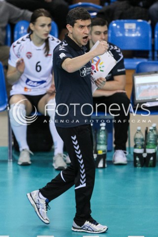  07.02.2018 RZESZOW POLAND<br />SIATKOWKA LIGA MISTRZYN <br />2018 CEV VOLLEYBALL CHAMPIONS LEAGUE - WOMEN <br />MECZ DEVELOPRES SKYRES RZESZOW - VOLERO ZURICH <br />N/Z LORENZO MICELLI - I TRENER ( HEAD COACH ) RADOSC EMOCJE SYLWETKA <br /> 