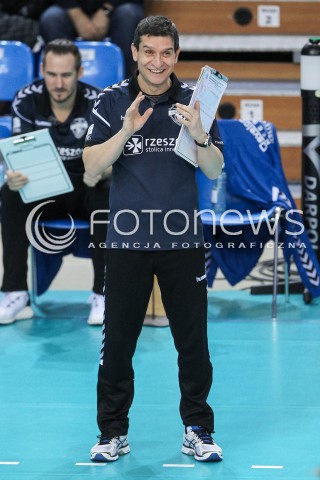  07.02.2018 RZESZOW POLAND<br />SIATKOWKA LIGA MISTRZYN <br />2018 CEV VOLLEYBALL CHAMPIONS LEAGUE - WOMEN <br />MECZ DEVELOPRES SKYRES RZESZOW - VOLERO ZURICH <br />N/Z LORENZO MICELLI - I TRENER ( HEAD COACH ) RADOSC EMOCJE SYLWETKA <br /> 