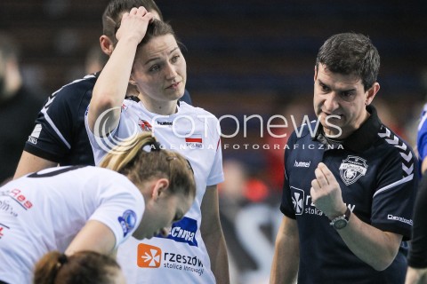  07.02.2018 RZESZOW POLAND<br />SIATKOWKA LIGA MISTRZYN <br />2018 CEV VOLLEYBALL CHAMPIONS LEAGUE - WOMEN <br />MECZ DEVELOPRES SKYRES RZESZOW - VOLERO ZURICH <br />N/Z LORENZO MICELLI - I TRENER ( HEAD COACH ) JELENA BLAGOJEVIC SMUTEK PORAZKA PRZEGRANA <br /> 