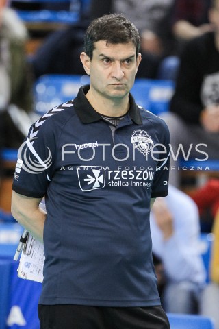  07.02.2018 RZESZOW POLAND<br />SIATKOWKA LIGA MISTRZYN <br />2018 CEV VOLLEYBALL CHAMPIONS LEAGUE - WOMEN <br />MECZ DEVELOPRES SKYRES RZESZOW - VOLERO ZURICH <br />N/Z LORENZO MICELLI - I TRENER ( HEAD COACH ) SYLWETKA <br /> 