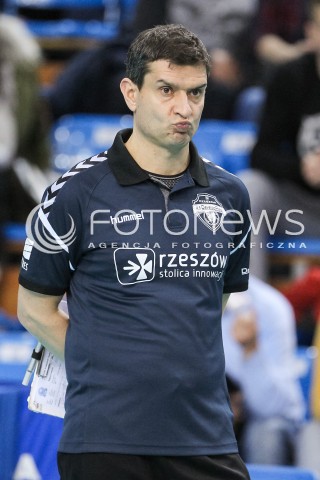  07.02.2018 RZESZOW POLAND<br />SIATKOWKA LIGA MISTRZYN <br />2018 CEV VOLLEYBALL CHAMPIONS LEAGUE - WOMEN <br />MECZ DEVELOPRES SKYRES RZESZOW - VOLERO ZURICH <br />N/Z LORENZO MICELLI - I TRENER ( HEAD COACH ) SYLWETKA <br /> 