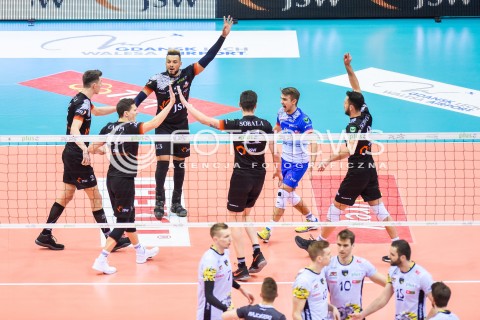  07.02.2018 GDANSK<br />SIATKOWKA - PLUS LIGA SEZON 2017/2018<br />MECZ TREFL GDANSK - JASTRZEBSKI WEGIEL<br />N/Z LUKAS KAMPA SALVADOR HIDALGO OLIVA WOJCIECH SOBALA JAKUB POPIWCZAK<br /> 