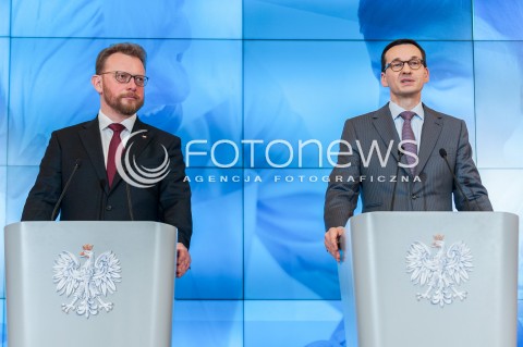  08.02.2018 WARSZAWA<br />KONFERENCJA PRASOWA PREMIERA MATEUSZA MORAWIECKIEGO I MINISTRA ZDROWIA LUKASZA SZUMOWSKIEGO NA TEMAT POROZUMIENIA Z LEKARZAMI REZYDENTAMI<br />N/Z MATEUSZ MORAWIECKI LUKASZ SZUMOWSKI<br /> 