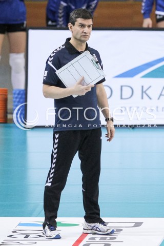  10.02.2018 RZESZOW <br />SIATKOWKA LIGA SIATKOWKI KOBIET LSK 2017/2018 WOMEN VOLLEYBALL POLAND POLISH LEAGUE <br />MECZ DEVELOPRES SKYRES RZESZOW - KSZO OSTROWIEC SWIETOKRZYSKI <br />N/Z LORENZO MICELLI - I TRENER ( HEAD COACH ) SYLWETKA <br /> 