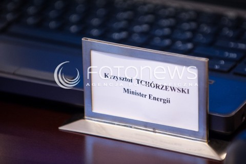  14.02.2018 WARSZAWA<br />POSIEDZENIE RADY MINISTROW<br />N/Z TABLICZKA KRZYSZTOF TCHORZEWSKI MINISTER ENERGII<br /> 