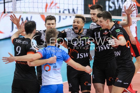  18.02.2018 RZESZOW<br />SIATKOWKA PLUSLIGA 2017/2018 MEN VOLLEYBALL POLAND POLISH PLUS LIGA LEAGUE SEASON 2017/2018<br />MECZ ASSECO RESOVIA RZESZOW - JASTRZEBSKI WEGIEL <br />N/Z SALVADOR HIDALGO OLIVA WOJCIECH SOBALA LUKAS KAMPA MACIEJ MUZAJ RADOSC EMOCJE <br /> 