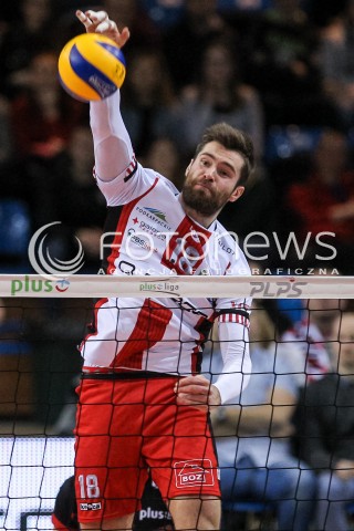  18.02.2018 RZESZOW<br />SIATKOWKA PLUSLIGA 2017/2018 MEN VOLLEYBALL POLAND POLISH PLUS LIGA LEAGUE SEASON 2017/2018<br />MECZ ASSECO RESOVIA RZESZOW - JASTRZEBSKI WEGIEL <br />N/Z DAWID DRYJA SYLWETKA ATAK <br /> 