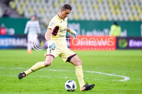  18.02.2018 GDANSK <br />PILKA NOZNA - EKSTRAKLASA SEZON 2017/2018<br />MECZ LECHIA GDANSK - PIAST GLIWICE<br />N/Z JAKUB SZMATULA<br /> 