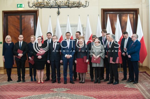  21.02.2018 WARSZWA<br />INAUGURACJA RADY NARODOWEGO INSTYTUTU WOLNOSCI<br />N/Z PREMIER MATEUSZ MORAWIECKI PIOTR GLINSKI CZLONKOWIE RADY NARODOWEGO INSTYTUTU WOLNOSCI<br /> 
