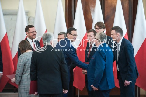  21.02.2018 WARSZWA<br />INAUGURACJA RADY NARODOWEGO INSTYTUTU WOLNOSCI<br />N/Z PREMIER MATEUSZ MORAWIECKI PIOTR GLINSKI CZLONKOWIE RADY NARODOWEGO INSTYTUTU WOLNOSCI<br /> 