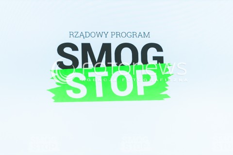  22.02.2018 WARSZAWA<br />KONFERENCJA PRASOWA PREMIERA MATEUSZA MORAWIECKIEGO NA TEMAT WALKI ZE SMOGIEM - PROGRAM RZADOWY SMOG STOP<br />N/Z NAPIS STOP SMOG RZADOWY PROGRAM WALKI ZE SMOGIEM<br /> 