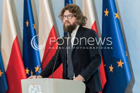  22.02.2018 WARSZAWA<br />KONFERENCJA PRASOWA PREMIERA MATEUSZA MORAWIECKIEGO NA TEMAT WALKI ZE SMOGIEM - PROGRAM RZADOWY SMOG STOP<br />N/Z PODSEKRETARZ STANU W MINISTERSTWIE PRZEDSIEBIORCZOSCI PIOTR WOZNY<br /> 