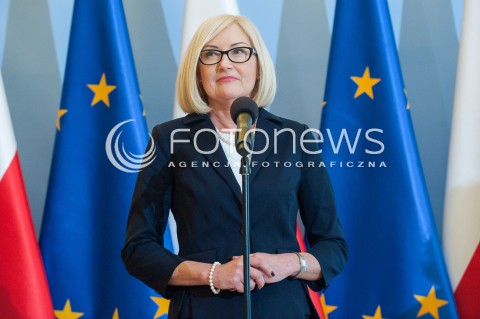  22.02.2018 WARSZAWA<br />KONFERENCJA PRASOWA PREMIERA MATEUSZA MORAWIECKIEGO NA TEMAT WALKI ZE SMOGIEM - PROGRAM RZADOWY SMOG STOP<br />N/Z RZECZNIK RZADU JOANNA KOPCINSKA<br /> 
