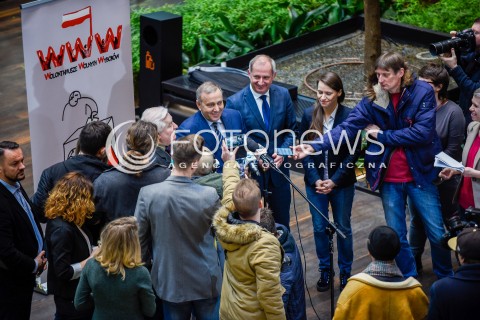  22.02.2018 GDANSK<br />KONFERENCJA PRASOWA Z UDZIALEM LECHA WALESY I GRZEGORZA SCHETYNY W EUROPEJSKIM CENTRUM SOLIDARNOSCI<br />N/Z LECH WALESA GRZEGORZ SCHETYNA SLAWOMIR NEUMANN AGNIESZKA POMASKA <br /> 