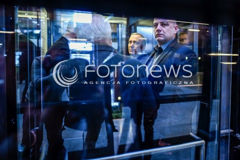  22.02.2018 GDANSK<br />KONFERENCJA PRASOWA Z UDZIALEM LECHA WALESY I GRZEGORZA SCHETYNY W EUROPEJSKIM CENTRUM SOLIDARNOSCI<br />N/Z GRZEGORZ SCHETYNA W WINDZIE LECH WALESA<br /> 