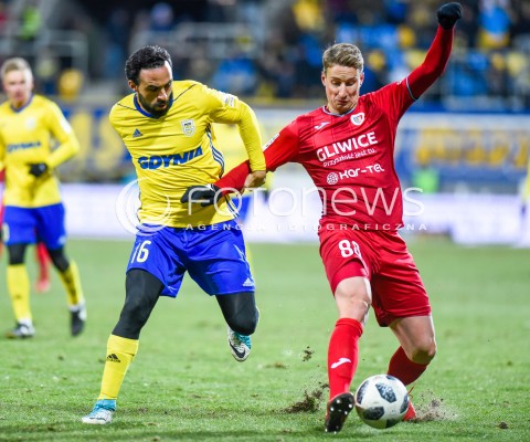  28.02.2018 GDYNIA<br />PILKA NOZNA - EKSTRAKLASA SEZON 2017/2018<br />MECZ ARKA GDYNIA - PIAST GLIWICE<br />N/Z ENRIQUE ESQUEDA UROS KORUN<br /> 