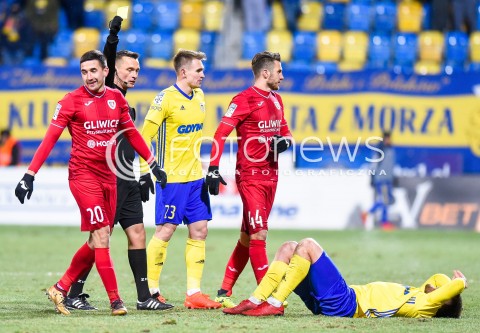  28.02.2018 GDYNIA<br />PILKA NOZNA - EKSTRAKLASA SEZON 2017/2018<br />MECZ ARKA GDYNIA - PIAST GLIWICE<br />N/Z MARTIN KONCZKOWSKI MARCIN WARCHOLAK MATEUSZ SZCZEPANIAK GRZEGORZ PIESIO<br /> 