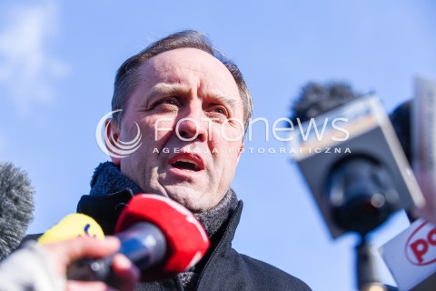  01.03.2018 GDANSK<br />KONFERENCJA PREZYDENTA GDANSKA PAWLA ADAMOWICZA I MARSZALKA WOJEWODZTWA POMORSKIEGO MIECZYSLAWA STRUKA W SPRAWIE LOTOSU<br />N/Z MIECZYSLAW STRUK<br /> 