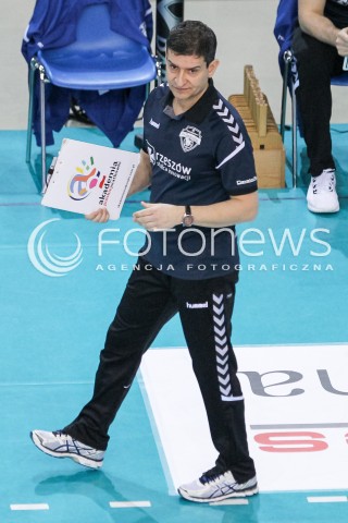  03.03.2018 RZESZOW <br />SIATKOWKA LIGA SIATKOWKI KOBIET LSK 2017/2018 WOMEN VOLLEYBALL POLAND POLISH LEAGUE <br />MECZ DEVELOPRES SKYRES RZESZOW - MKS DABROWA GORNICZA <br />N/Z LORENZO MICELLI - I TRENER ( HEAD COACH ) SYLWETKA <br /> 
