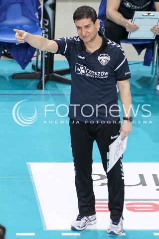  03.03.2018 RZESZOW <br />SIATKOWKA LIGA SIATKOWKI KOBIET LSK 2017/2018 WOMEN VOLLEYBALL POLAND POLISH LEAGUE <br />MECZ DEVELOPRES SKYRES RZESZOW - MKS DABROWA GORNICZA <br />N/Z LORENZO MICELLI - I TRENER ( HEAD COACH ) SYLWETKA <br /> 