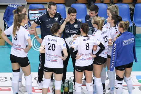  03.03.2018 RZESZOW <br />SIATKOWKA LIGA SIATKOWKI KOBIET LSK 2017/2018 WOMEN VOLLEYBALL POLAND POLISH LEAGUE <br />MECZ DEVELOPRES SKYRES RZESZOW - MKS DABROWA GORNICZA <br />N/Z LORENZO MICELLI - I TRENER ( HEAD COACH ) <br /> 