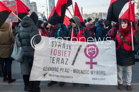 04.03.2018 WARSZAWA <br />XIX WARSZAWSKA MANIFA - ABORCJA NIE POLICJA <br />N/Z UCZESTNICY WYDARZENIA<br /> 