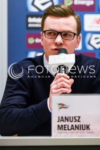  05.03.2018 GDANSK<br />PILKA NOZNA - EKSTRAKLASA SEZON 2017/2018<br />KONFERENCJA PRASOWA NOWEGO TRENERA LECHII GDANSK PIOTRA STOKOWCA<br />N/Z JANUSZ MELANIUK<br /> 