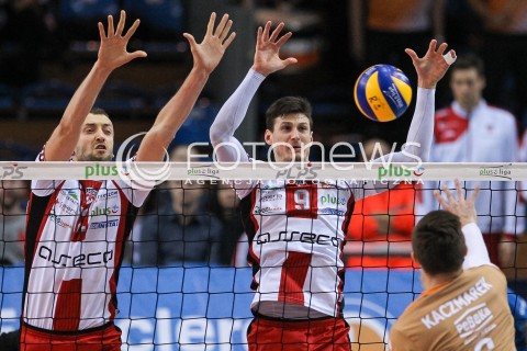  07.03.2018 RZESZOW<br />SIATKOWKA PLUSLIGA 2017/2018 MEN VOLLEYBALL POLAND POLISH PLUS LIGA LEAGUE SEASON 2017/2018 <br />MECZ ASSECO RESOVIA RZESZOW - CUPRUM LUBIN <br />N/Z LUKASZ PERLOWSKI THIBAULT ROSSARD BLOK <br /> 