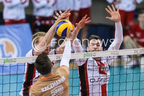  07.03.2018 RZESZOW<br />SIATKOWKA PLUSLIGA 2017/2018 MEN VOLLEYBALL POLAND POLISH PLUS LIGA LEAGUE SEASON 2017/2018 <br />MECZ ASSECO RESOVIA RZESZOW - CUPRUM LUBIN <br />N/Z DAWID DRYJA LUKASZ KACZMAREK BLOK <br /> 