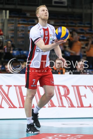 07.03.2018 RZESZOW<br />SIATKOWKA PLUSLIGA 2017/2018 MEN VOLLEYBALL POLAND POLISH PLUS LIGA LEAGUE SEASON 2017/2018 <br />MECZ ASSECO RESOVIA RZESZOW - CUPRUM LUBIN <br />N/Z JAKUB JAROSZ SYLWETKA <br /> 