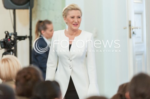  08.03.2018 WARSZAWA PALAC PREZYDENCKI<br />KOBIETY ZE SLUZB I FORMACJI MUNDUROWYCH NA SPOTKANIU Z PIERWSZA DAMA<br />N/Z AGATA KORNHAUSER DUDA<br /> 
