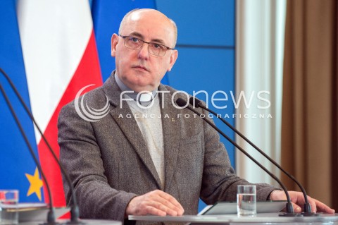  09.03.2018 WARSZAWA<br />KONFERENCJA MINISTRA JAROSLAWA GOWINA I MINISTER JADWIGI EMILEWICZ POLONIA RESTITUTA CYKL KONFERENCJI NAUKOWYCH DEKALOG DLA POLSKI<br />N/Z KSIADZ TOMASZ HOMA<br />DZIEKAN WYDZIALU FILOZOFICZNEGO AKADEMII IGNATIUM<br /> 