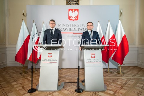  17.03.2018 WARSZAWA<br />KONFERENCJA DOTYCZACA PROJEKTU ZMIAN W PRZEPISACH O USUWANIU SEDZIOW Z ZAWODU<br />N/Z ZBIGNIEW ZIOBRO MARCIN WARCHOL<br /> 