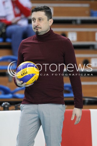  17.03.2018 RZESZOW <br />SIATKOWKA PLUS LIGA 2017/2018 MEN VOLLEYBALL POLAND POLISH PLUSLIGA LEAGUE SEASON 2017/2018 <br />MECZ ASSECO RESOVIA RZESZOW - LUCZNICZKA BYDGOSZCZ <br />N/Z JAKUB BEDNARUK - I TRENER ( HEAD COACH ) SYLWETKA <br /> 