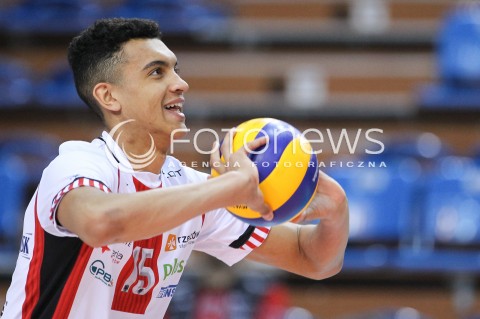  17.03.2018 RZESZOW <br />SIATKOWKA PLUS LIGA 2017/2018 MEN VOLLEYBALL POLAND POLISH PLUSLIGA LEAGUE SEASON 2017/2018 <br />MECZ ASSECO RESOVIA RZESZOW - LUCZNICZKA BYDGOSZCZ <br />N/Z BARTHELEMY CHINENYEZE SYLWETKA <br /> 