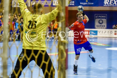  17.03.2018 GDANSK<br />PGNIG SUPERLIGA W PILCE RECZNEJ<br />SEZON 2017/2018<br />MECZ WYBRZEZE GDANSK - MMTS KWIDZYN<br />N/Z WOJCIECH PRYMLEWICZ<br /> 