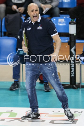 18.03.2018 RZESZOW <br />SIATKOWKA LIGA SIATKOWKI KOBIET LSK 2017/2018 WOMEN VOLLEYBALL POLAND POLISH LEAGUE <br />MECZ DEVELOPRES SKYRES RZESZOW - CHEMIK POLICE <br />N/Z MARCELLO ABBONDANZA - I TRENER ( HEAD COACH ) SYLWETKA <br /> 