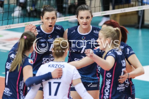  18.03.2018 RZESZOW <br />SIATKOWKA LIGA SIATKOWKI KOBIET LSK 2017/2018 WOMEN VOLLEYBALL POLAND POLISH LEAGUE <br />MECZ DEVELOPRES SKYRES RZESZOW - CHEMIK POLICE <br />N/Z KATARZYNA GAJGAL ANIOL MALWINA SMARZEK RADOSC EMOCJE <br /> 