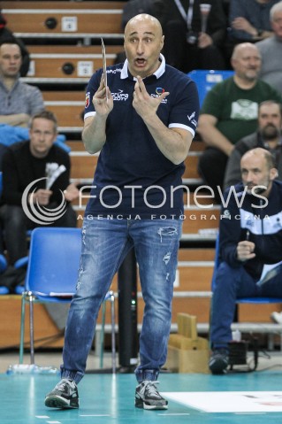  18.03.2018 RZESZOW <br />SIATKOWKA LIGA SIATKOWKI KOBIET LSK 2017/2018 WOMEN VOLLEYBALL POLAND POLISH LEAGUE <br />MECZ DEVELOPRES SKYRES RZESZOW - CHEMIK POLICE <br />N/Z MARCELLO ABBONDANZA - I TRENER ( HEAD COACH ) SYLWETKA <br /> 