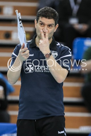  18.03.2018 RZESZOW <br />SIATKOWKA LIGA SIATKOWKI KOBIET LSK 2017/2018 WOMEN VOLLEYBALL POLAND POLISH LEAGUE <br />MECZ DEVELOPRES SKYRES RZESZOW - CHEMIK POLICE <br />N/Z LORENZO MICELLI - I TRENER ( HEAD COACH ) SYLWETKA <br /> 