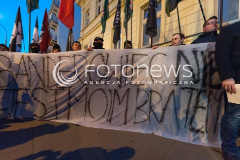  19.03.2018 WARSZAWA<br />MANIFESTACJA NARODOWCOW POD AMBASADA UKRAINY<br />N/Z UCZESTNICY <br /> 