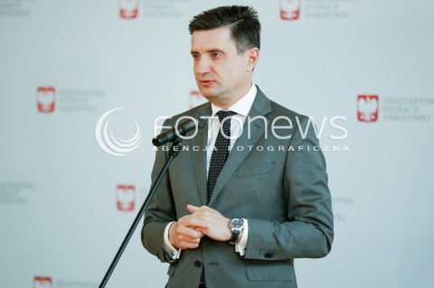  21.03.2018 PIASECZNO<br />DZIEN NOWYCH TECHNOLOGII W EDUKACJI Z UDZIALEM MINISTER EDUKACJI NARODOWEJ ANNY ZALEWSKIEJ<br />N/Z PAWEL POSZYTEK DYREKTOR GENERALNY FUNDACJA ROZWOJU SYSTEMU EDUKACJI<br /> 