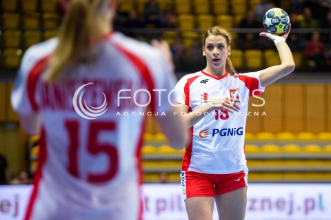  21.03.2018 GDYNIA<br />EHF KWALIFIKACJE DO MISTRZOSTW EUROPY W PILCE RECZNEJ KOBIET 2018<br />EHF WOMENS EUROPEAN CHAMPIONSHIPS QUALIFICATION<br />MECZ POLSKA (poland) - CZARNOGORA (montenegro)<br />N/Z ALEKSANDRA ZYCH<br /> 